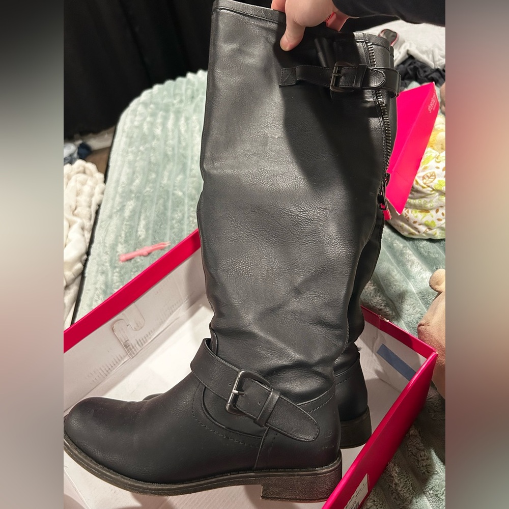 Shoe Dazzle Black Over the Knee Boots